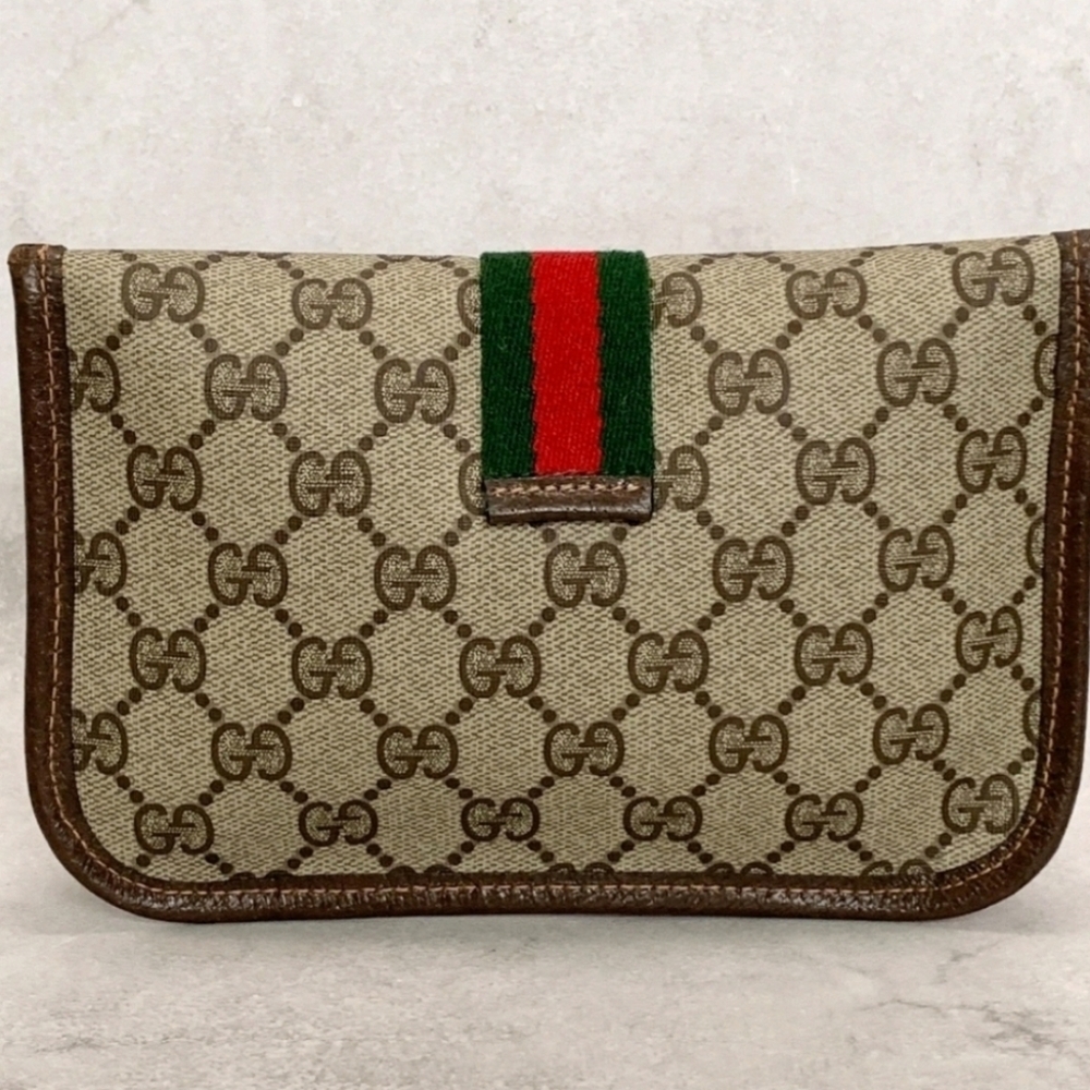 Rare Hard To Find Vintage Gucci Beige Monogram Sheri Lane Pouch Red Green Accent - Picture 2 of 3